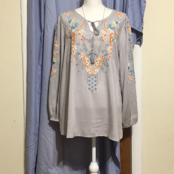One left 🌺Very boho Embroidered  tunic blouse - Picture 2 of 8